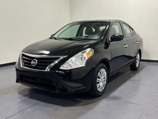 Used 2016 Nissan Versa SV image 1