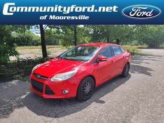 Used 2014 Ford Focus SE w/ Equipment Group 201A image 1