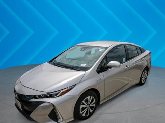 Used 2017 Toyota Prius Prime Premium image 1
