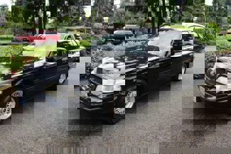Used 2001 Ford Crown Victoria LX image 1