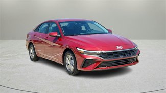New 2025 Hyundai Elantra SE image 1
