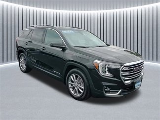 Certified 2022 GMC Terrain SLT w/ Infotainment Package II image 1
