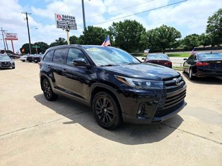 Used 2019 Toyota Highlander SE image 1