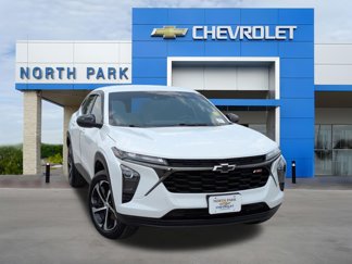 Used 2024 Chevrolet Trax RS w/ Driver Confidence Package image 1