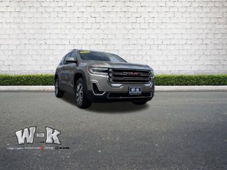 Used 2023 GMC Acadia SLT image 1