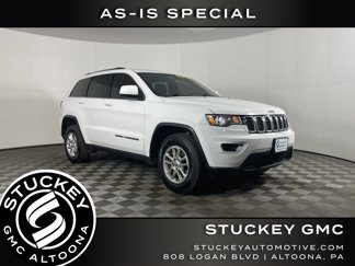 Used 2018 Jeep Grand Cherokee Laredo image 1