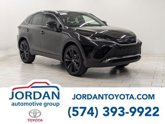 Used 2022 Toyota Venza XLE image 1