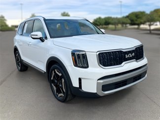 Used 2023 Kia Telluride EX w/ EX Captain's Chair Package image 1