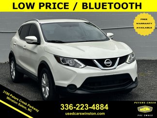 Used 2018 Nissan Rogue Sport SV image 1