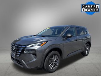Used 2024 Nissan Rogue S image 1