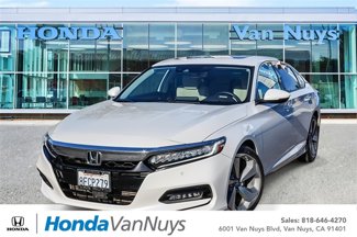Used 2018 Honda Accord Touring image 1