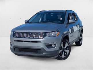 Used 2020 Jeep Compass Latitude image 1