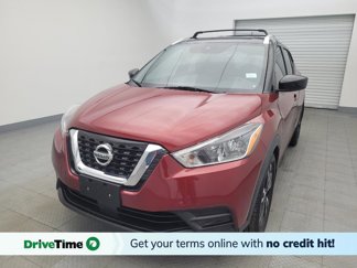 Used 2020 Nissan Kicks SV image 1