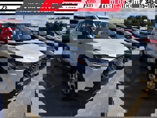 Used 2022 Toyota Corolla Cross L image 1