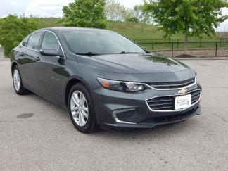 Used 2017 Chevrolet Malibu LT image 1