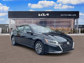Used 2024 Nissan Altima 2.5 SV video 1