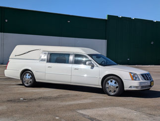 Used 2006 Cadillac DTS image 1