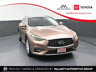 Used 2018 INFINITI QX30 Premium image 1