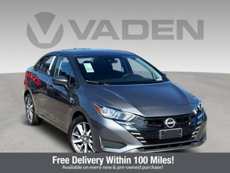Used 2023 Nissan Versa SV image 1