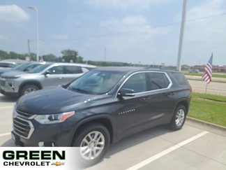 Used 2019 Chevrolet Traverse LT image 1