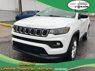 Used 2024 Jeep Compass Latitude image 1