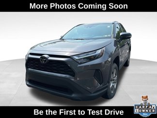 Used 2022 Toyota RAV4 XLE image 1