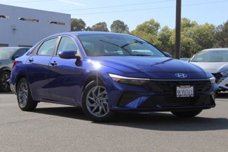 Used 2024 Hyundai Elantra SEL image 1