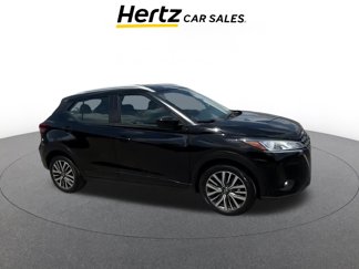 Used 2024 Nissan Kicks SV image 1