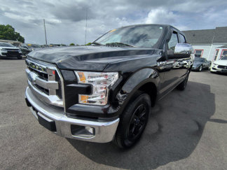 Used 2017 Ford F150 XLT image 1