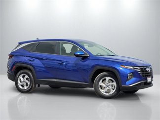 Used 2022 Hyundai Tucson SE image 1