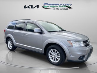 Used 2017 Dodge Journey SXT w/ Comfort/Convenience Group image 1