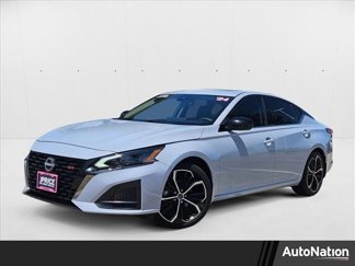 Used 2024 Nissan Altima 2.5 SR w/ SR Premium Package image 1