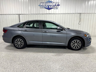 Used 2019 Volkswagen Jetta SE w/ Cold Weather Package image 1
