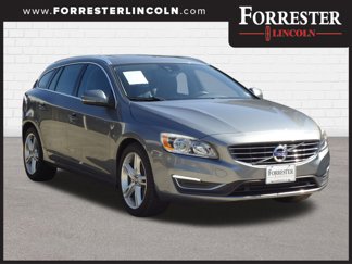 Used 2016 Volvo V60 T5 Premier image 1
