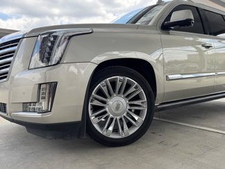 Used 2015 Cadillac Escalade ESV Platinum image 1