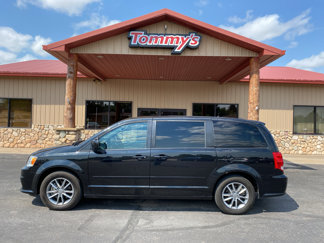 Used 2016 Dodge Grand Caravan SE image 1