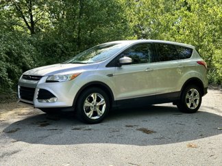 Used 2016 Ford Escape SE image 1
