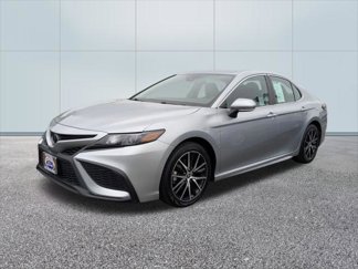 Used 2023 Toyota Camry SE image 1
