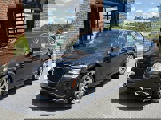 Used 2016 Chrysler 300 Limited image 1