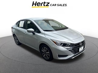 Used 2023 Nissan Versa SV image 1