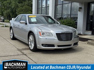 Used 2012 Chrysler 300 C image 1