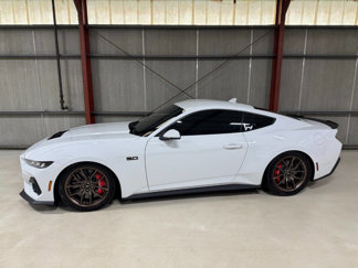 Used 2024 Ford Mustang GT Premium image 1