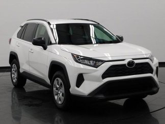 Certified 2021 Toyota RAV4 LE image 1