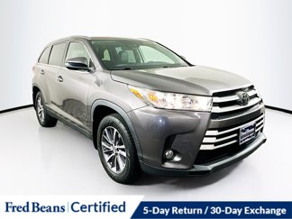 Used 2019 Toyota Highlander XLE image 1
