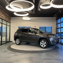 Used 2019 Jeep Compass Latitude w/ Popular Equipment Group image 1