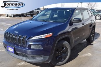 Used 2015 Jeep Cherokee Sport image 1