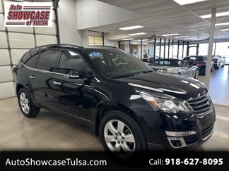 Used 2017 Chevrolet Traverse LT w/ Style and Technology Package image 1