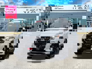 Certified 2021 Nissan Kicks SR w/ Interior Electronics Package image 1