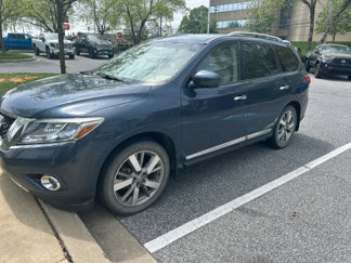 Used 2015 Nissan Pathfinder Platinum image 1