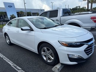 Used 2023 Chevrolet Malibu LT image 1